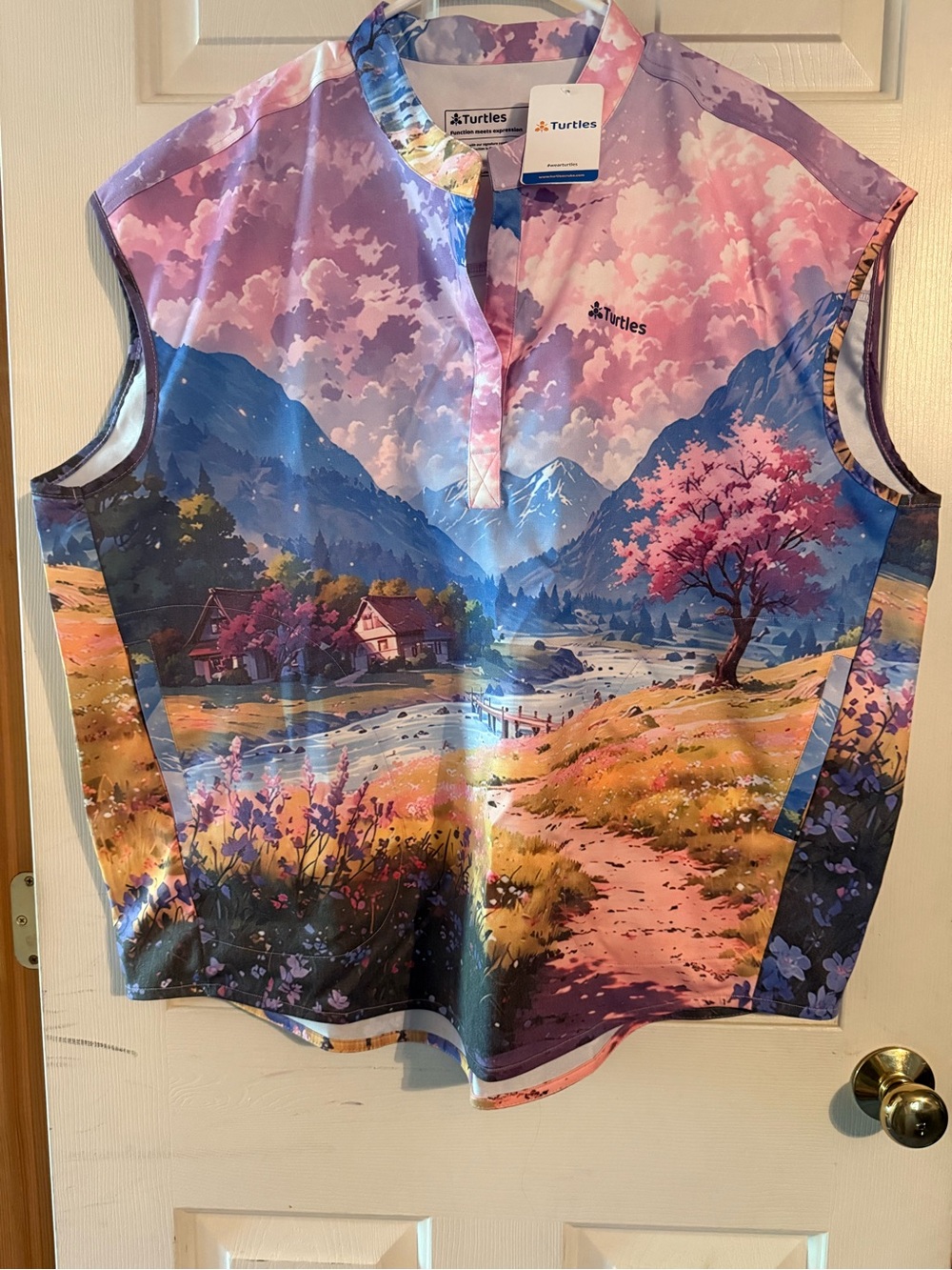 Scenic Print Sleeveless Scrub Top - Pink Blue